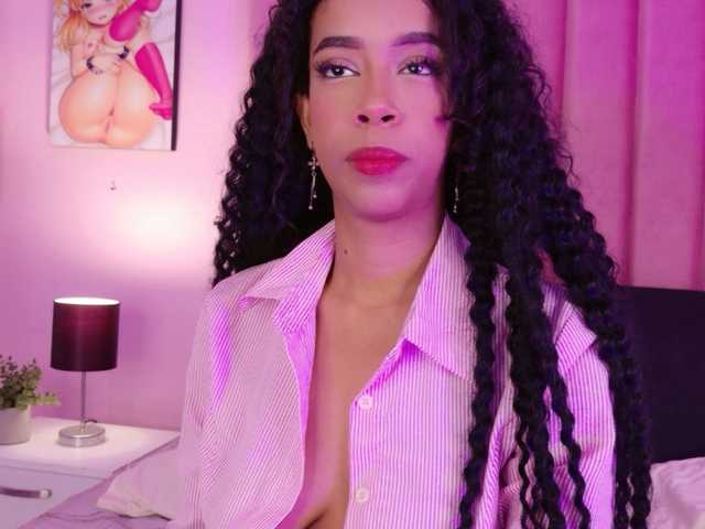 Kimmiie live cam on BongaCams