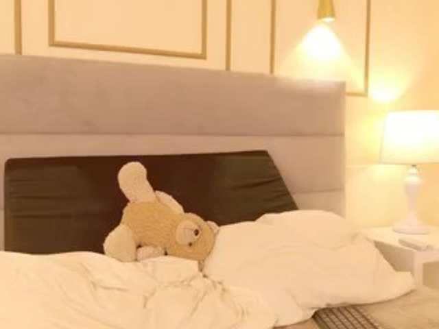 Kimmiie live cam on BongaCams