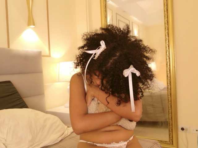 Kimmiie live cam on BongaCams