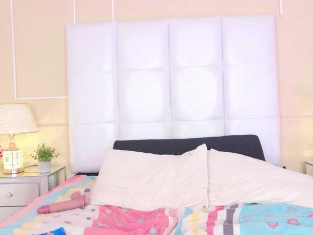 Kimmiie live cam on BongaCams