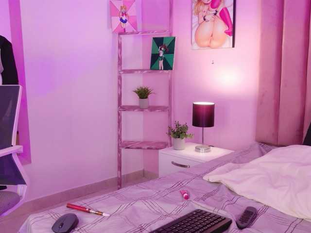 Kimmiie live cam on BongaCams