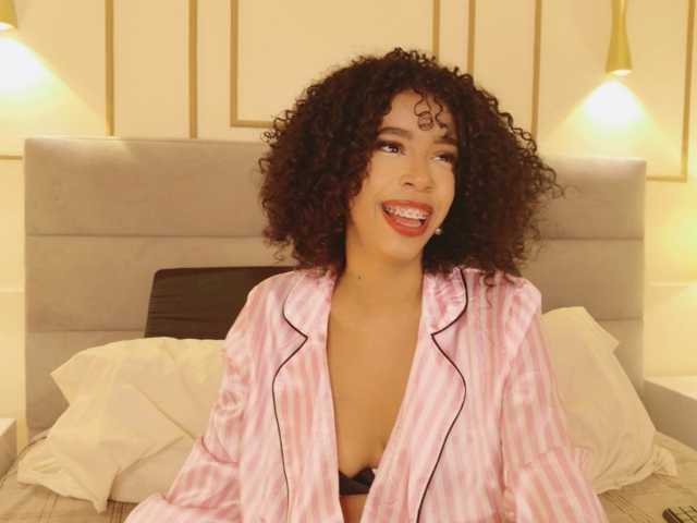 Kimmiie live cam on BongaCams