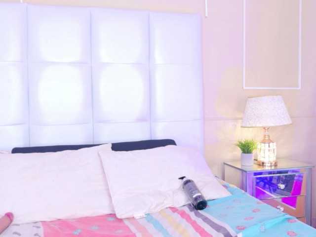 Kimmiie live cam on BongaCams