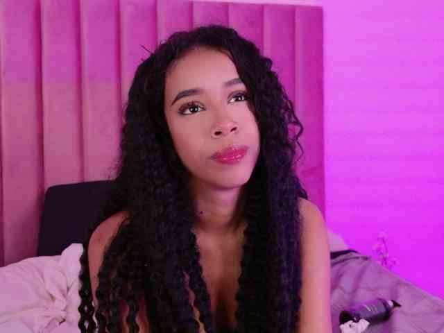 Modèle: Kimmiie