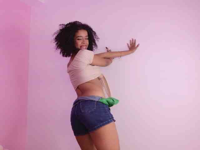 Modèle: Kimmiie