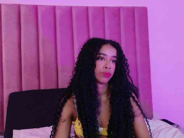 Kimmiie Live Webcam on BongaCams
