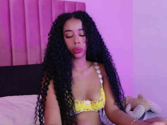 Kimmiie Live Webcam on BongaCams