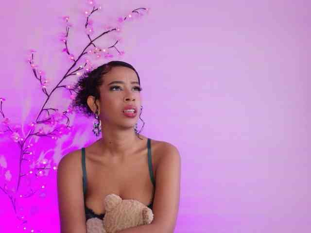 Modèle: Kimmiie