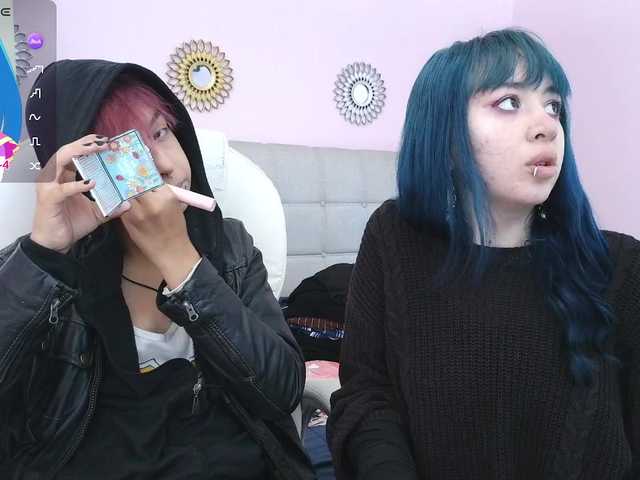 Madewithhell live cam on BongaCams
