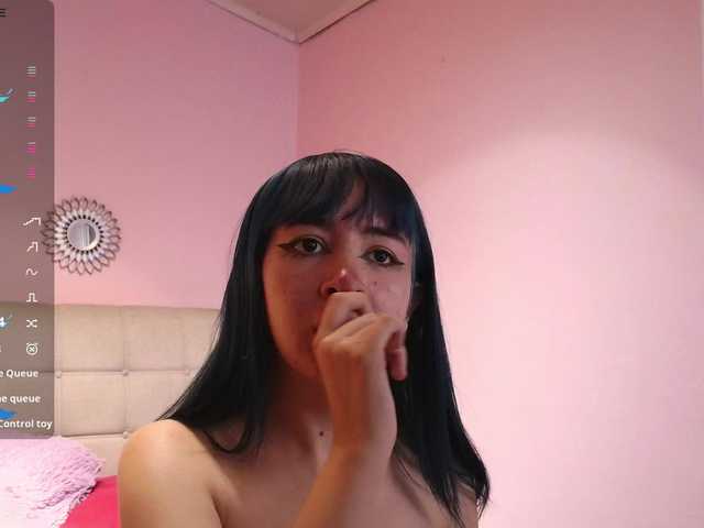 Madewithhell live cam on BongaCams