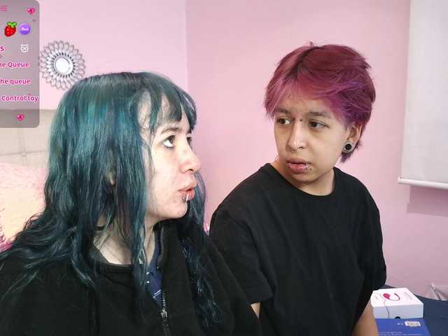 Madewithhell live cam on BongaCams