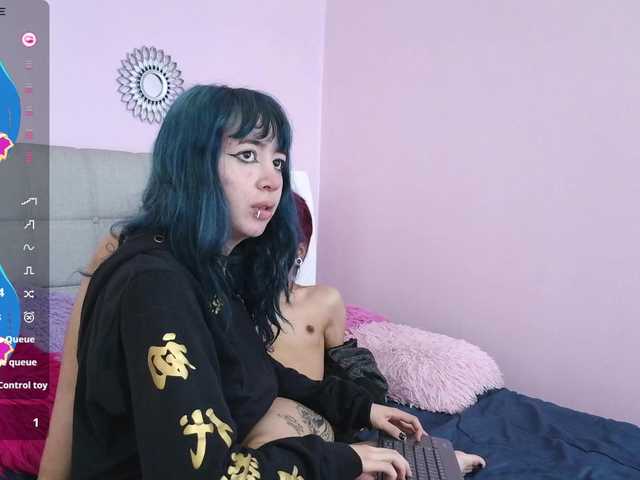 Madewithhell live cam on BongaCams