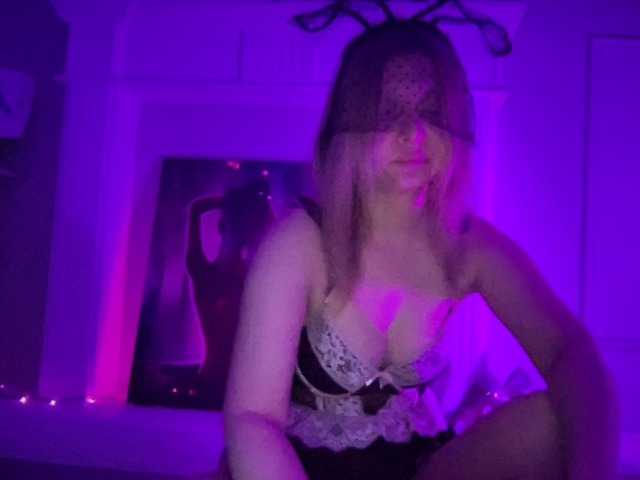 BunnyGoddess911 live cam on BongaCams