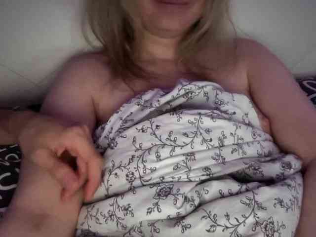 BunnyGoddess webcam