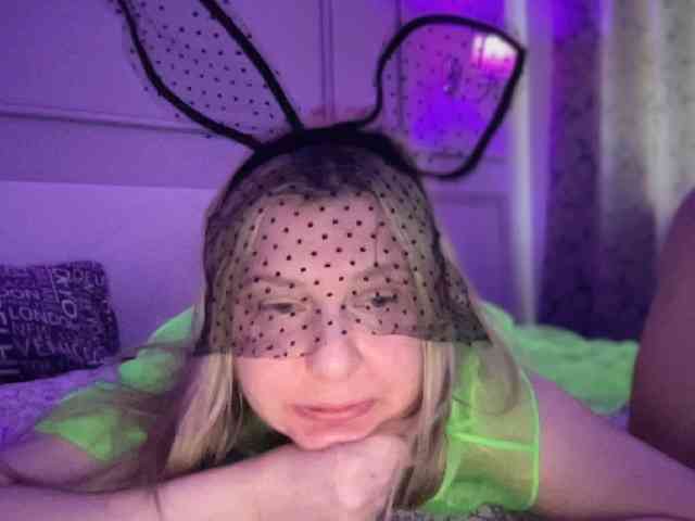 BunnyGoddess webcam