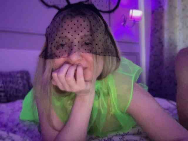 BunnyGoddess webcam