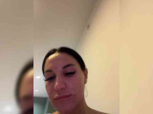 soxiee Live Webcam on BongaCams