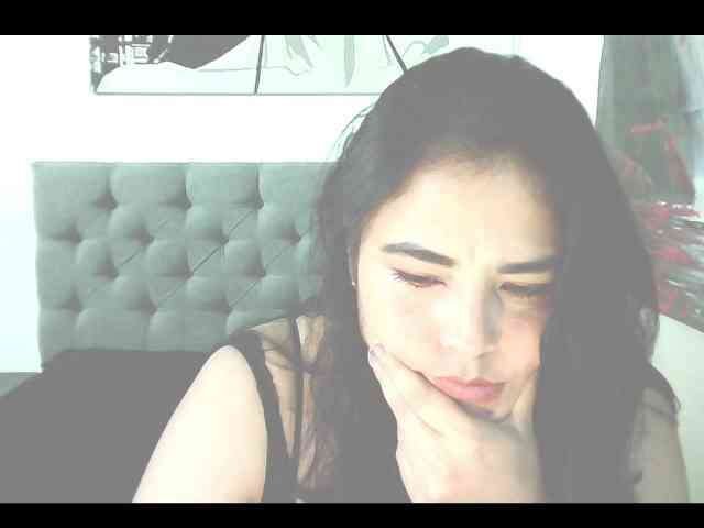 AnieRouse webcam