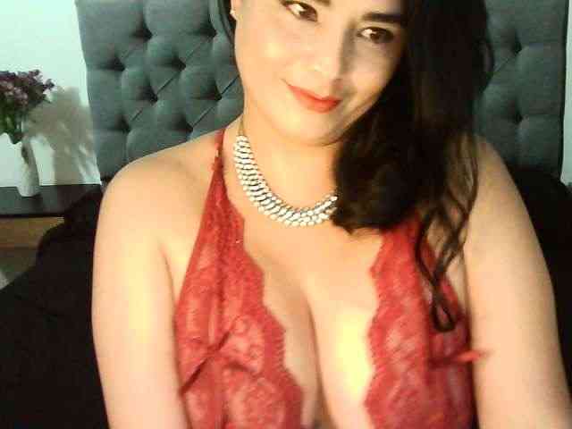 AnieRouse webcam