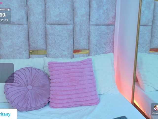 Britnyblosoom live cam on BongaCams