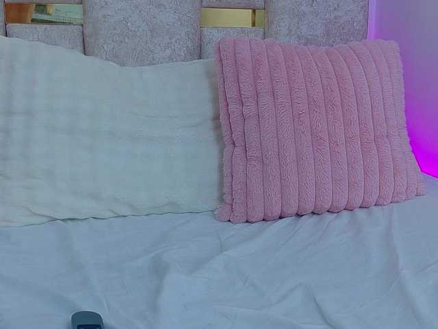 Britnyblosoom live cam on BongaCams