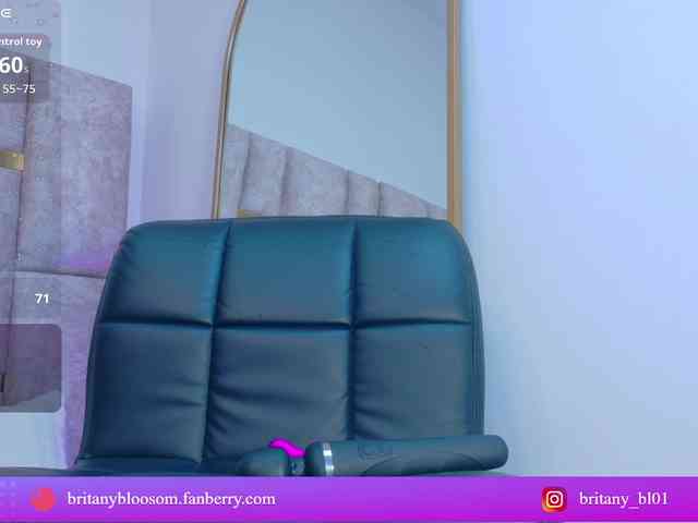 Britnyblosoom webcam