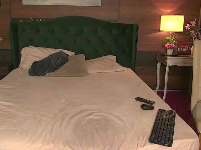 AliceBeau webcam