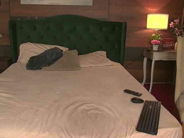 AliceBeau webcam