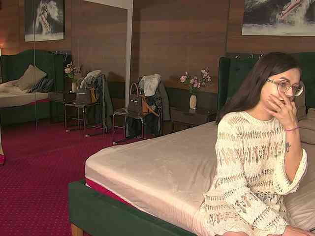 AliceBeau webcam