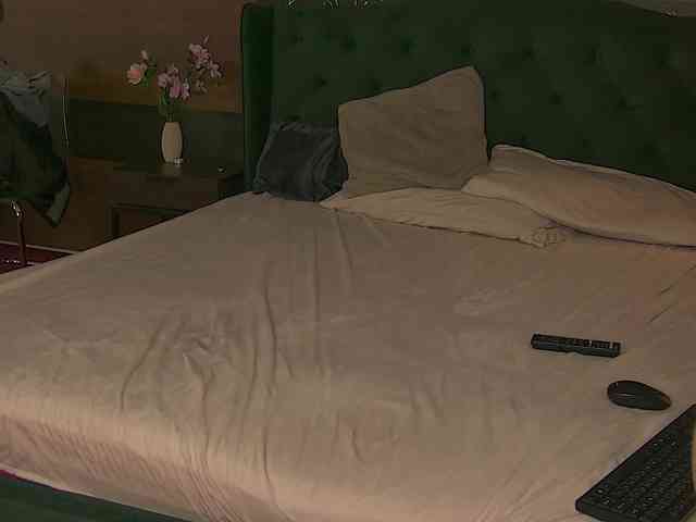 AliceBeau webcam