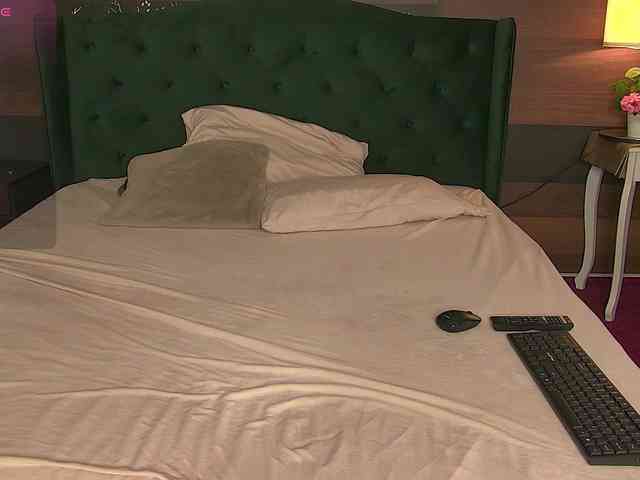 AliceBeau webcam