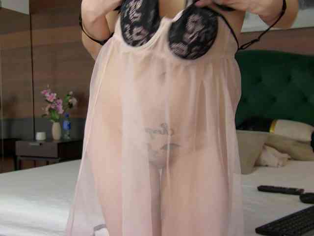 AliceBeau webcam