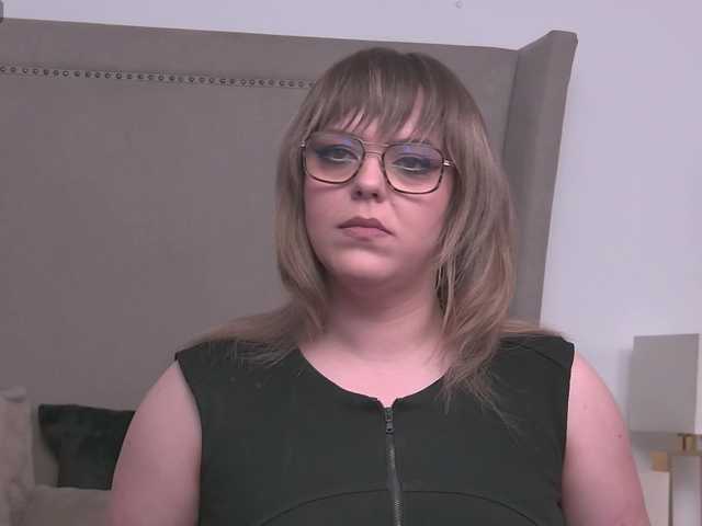 ZoeSkye live cam on BongaCams