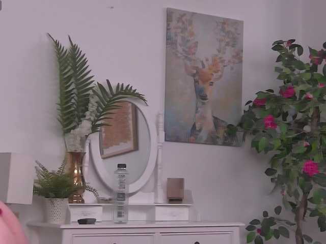 ZoeSkye live cam on BongaCams