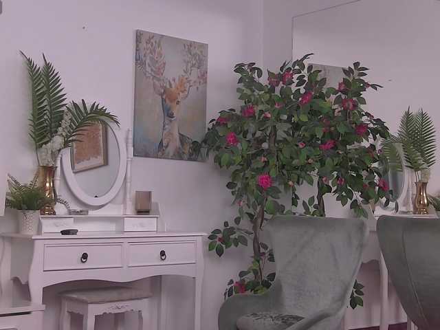 ZoeSkye live cam on BongaCams