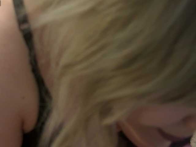 ZoeSkye live cam on BongaCams