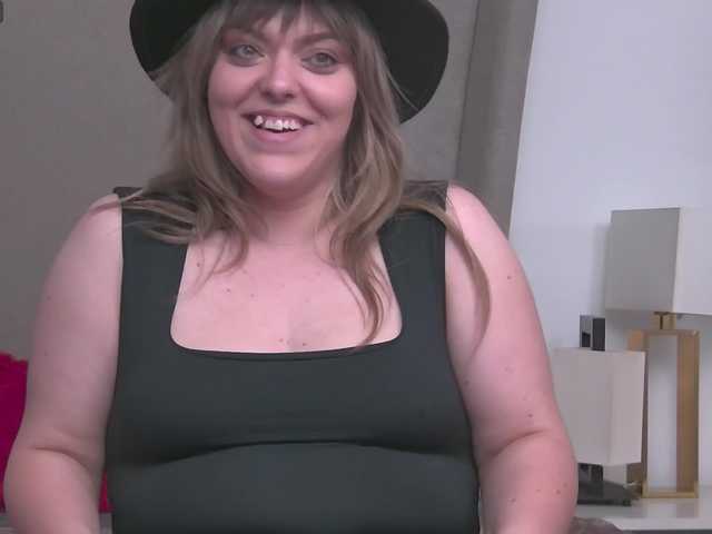 ZoeSkye live cam on BongaCams