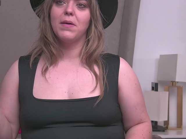ZoeSkye live cam on BongaCams