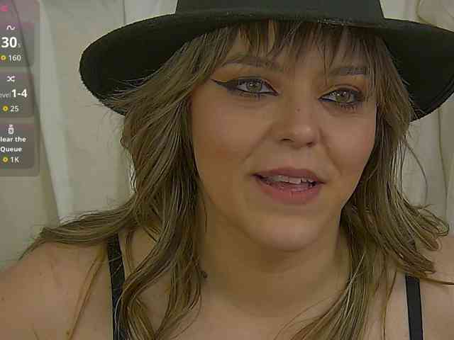 ZoeSkye webcam