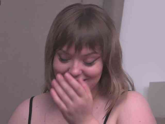 ZoeSkye webcam