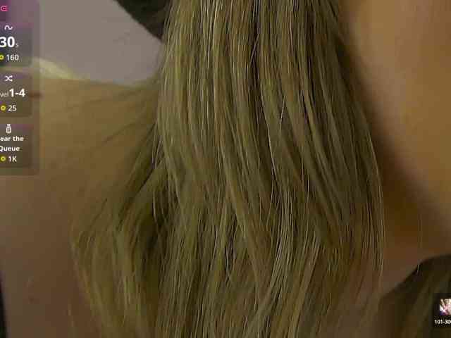 ZoeSkye webcam