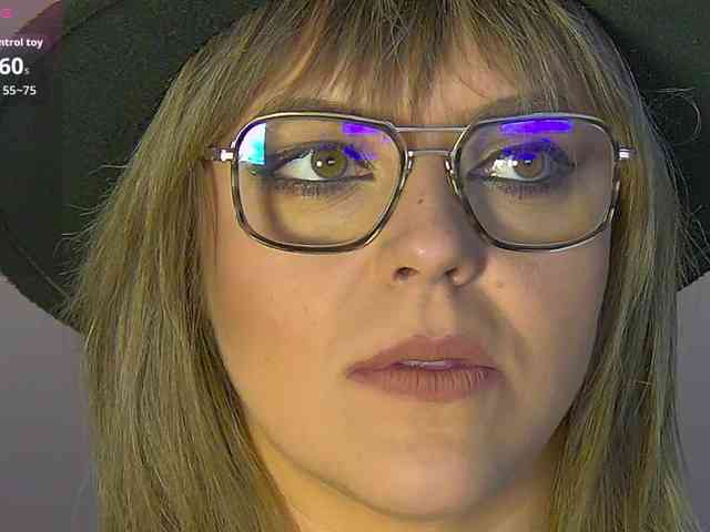 ZoeSkye webcam