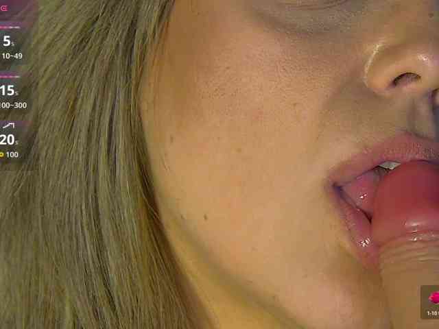 ZoeSkye webcam