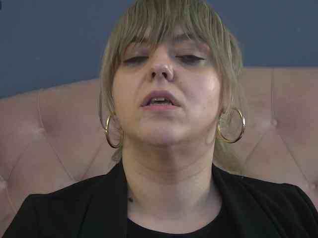 ZoeSkye webcam