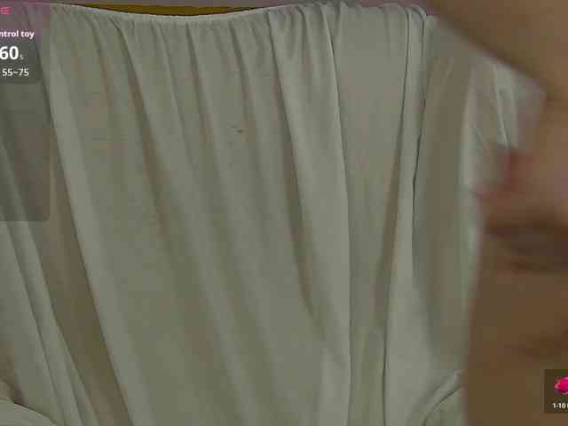 ZoeSkye webcam