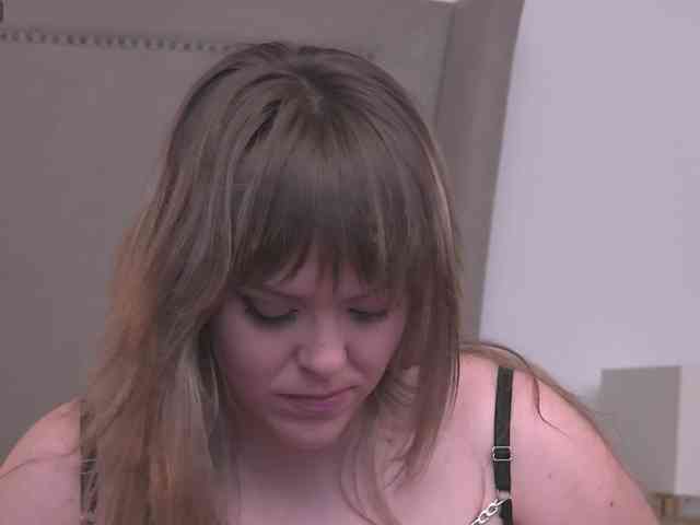ZoeSkye webcam