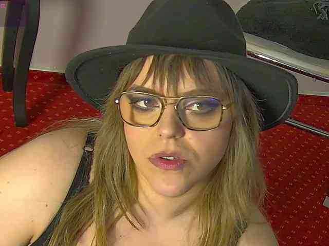 ZoeSkye webcam