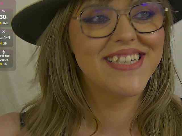 ZoeSkye webcam