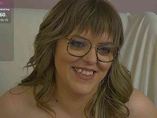 ZoeSkye webcam