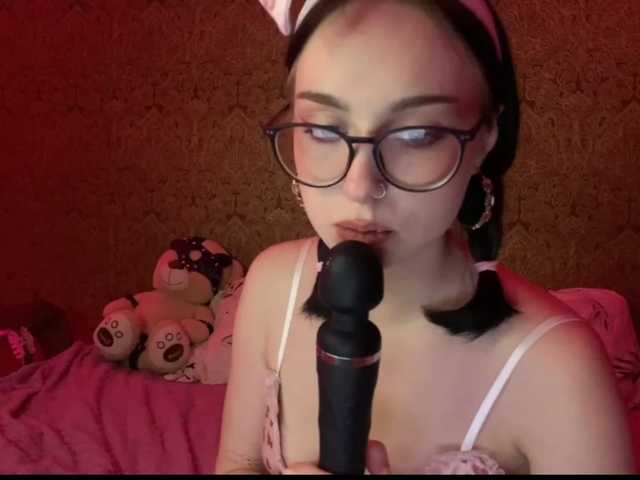 monyashka live cam on BongaCams